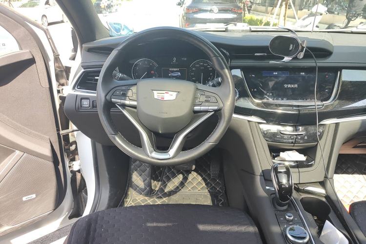 Used Cadillac XT6 2021 28T Six-Seater Four-Wheel-Drive Luxury Version Steering Wheel