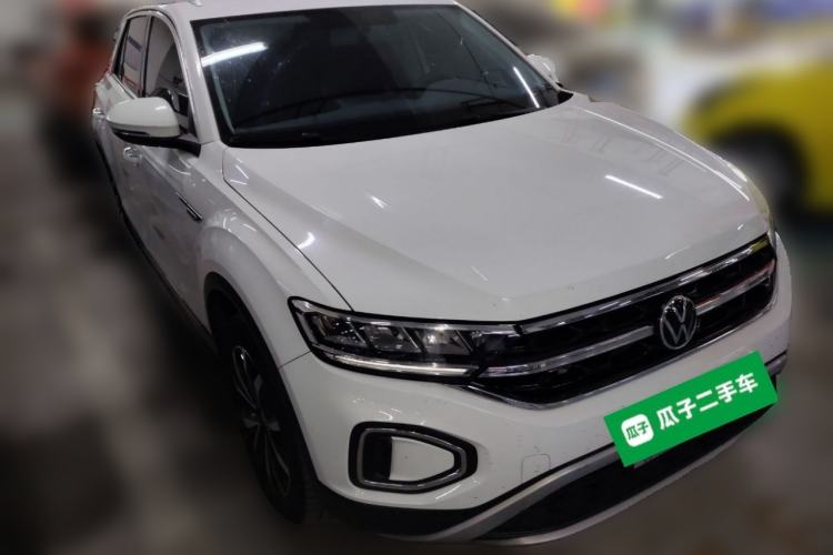 Used Volkswagen T-ROC 2023 280TSI DSG Two-Wheel Drive Time Edition Front Right 45 Deg