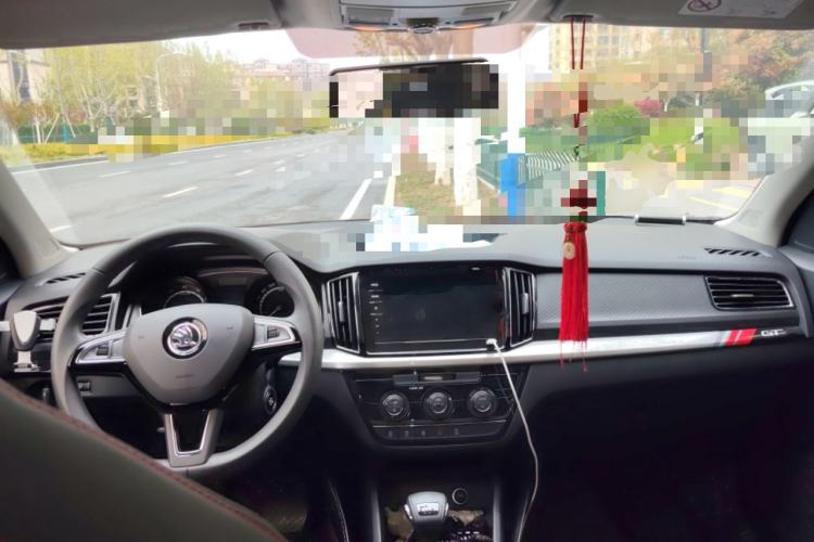 Used Skoda Kamiq 2022 GT 1.5L Automatic Deluxe Edition Center Console