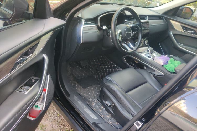 Used Jaguar F-PACE 2021 250 PS
