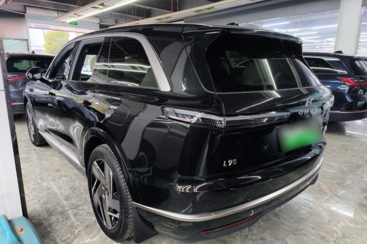 Used ONVO Luxeed L90 2025 Model—Max Six-Seater Version
