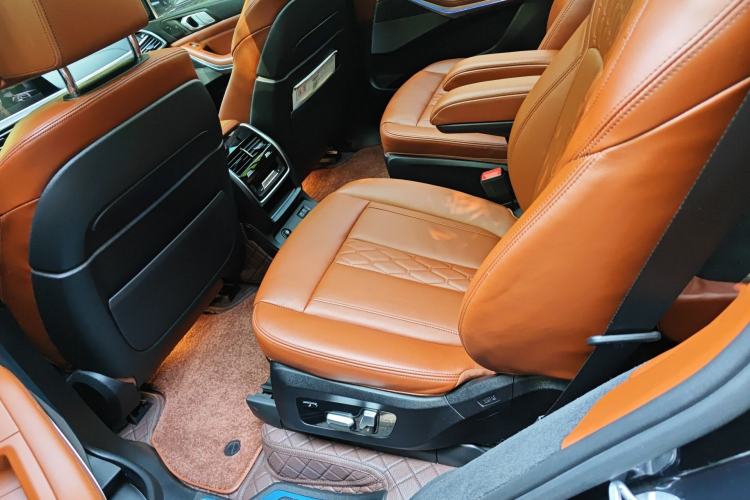 Used BMW X7 2020 xDrive40i Luxury M Sport Package
