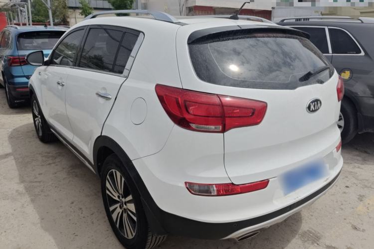 Used Kia Sportage R 2016 2.0L Automatic Two-Wheel Drive DLX Exterior 2