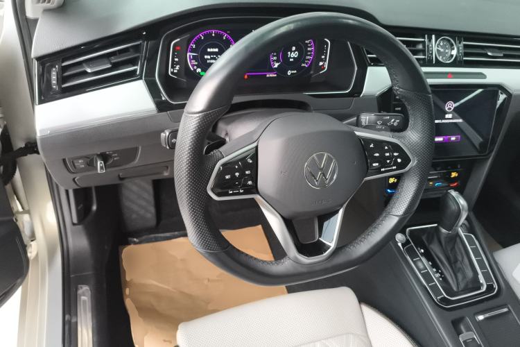 Used Volkswagen Magotan 2023 2 Million Units Commemorative Edition 330TSI DSG Luxury Version