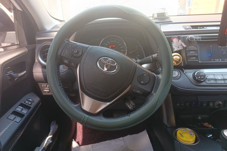 Used Toyota RAV4 2013 2.0L CVT Four-Wheel Drive New Edition