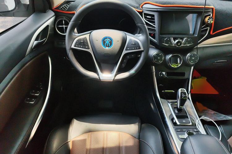 Used BYD Song New Energy 2017 Song DM 1.5TID All-Wheel Drive Luxury Model