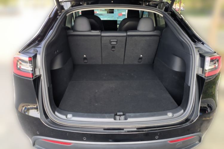 Used Tesla Model Y 2022 Rear-Wheel-Drive Version
