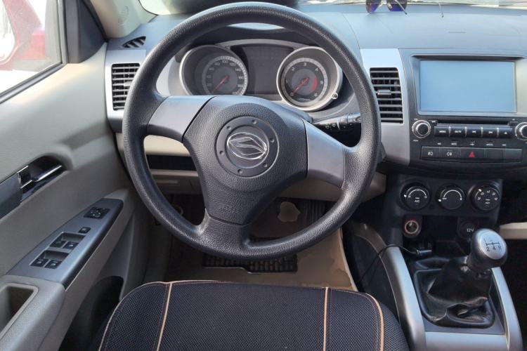 Used Land X8 2012 Explorer Edition 2.0T Diesel 4x2 Luxury Model