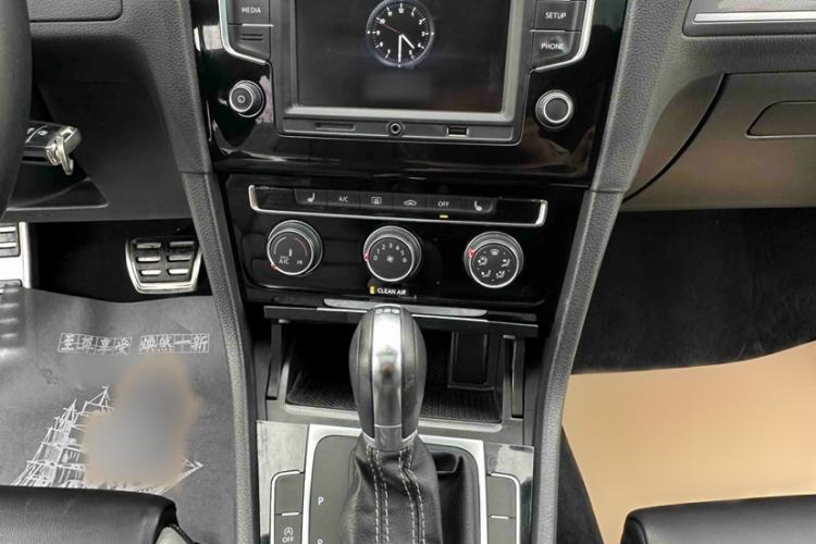 Used Volkswagen Golf 2017 280TSI Automatic R-Line Million-Vehicle Commemorative Edition
