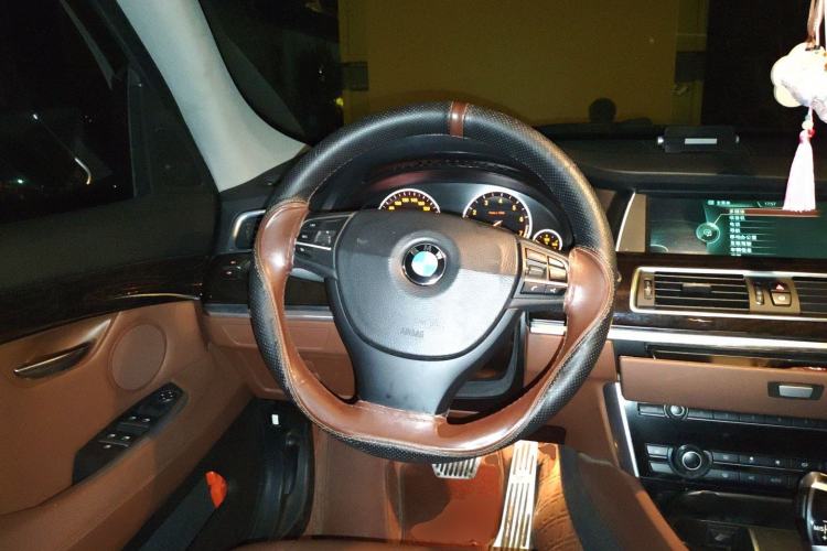 Used BMW 5 Series GT 2013 535i Elegant Edition
