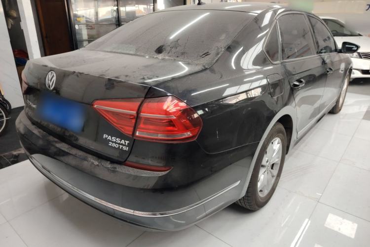 Used Volkswagen Passat 2017 280TSI DSG Luxury Edition
