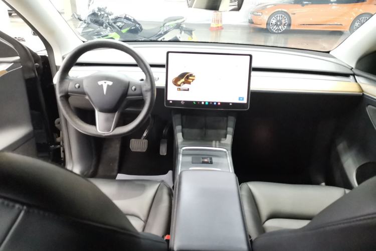 Used Tesla Model Y 2021 Long-Range All-Wheel-Drive Version