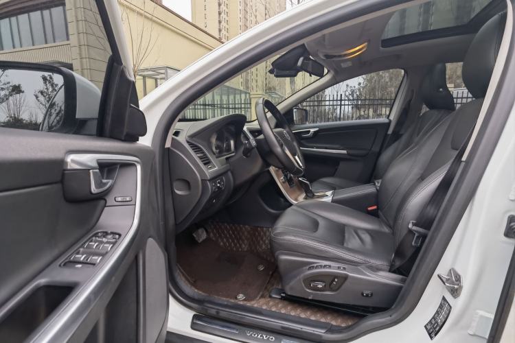 Used Volvo XC60 2017 T5 Smart Upgrade Edition