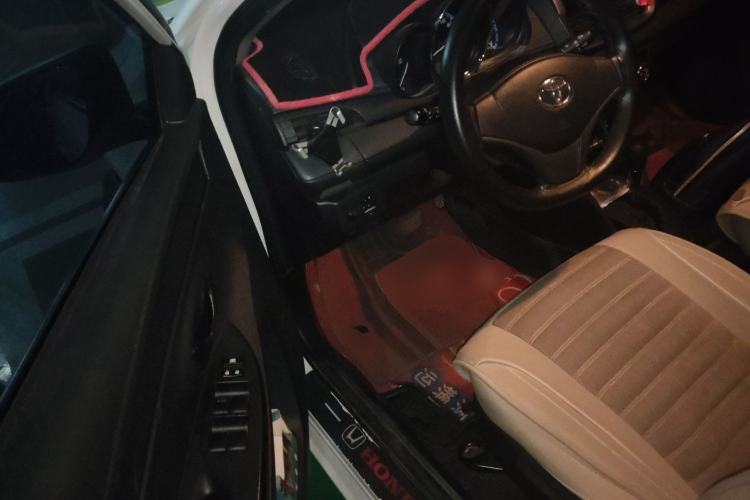 Used Toyota YARiS L Zhi Xuan 2016 Revised 1.5E CVT Charming Edition
