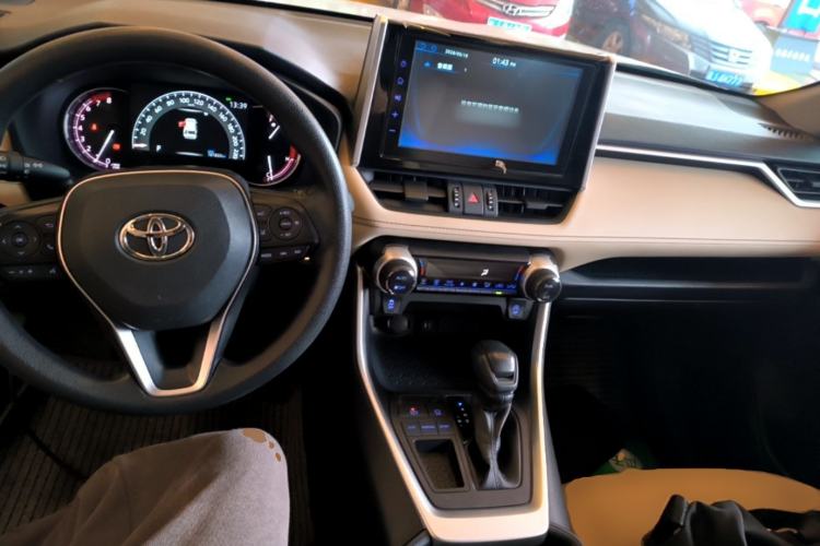 Used Toyota RAV4 2020 2.0L CVT Two-Wheel Drive Fashion Edition
