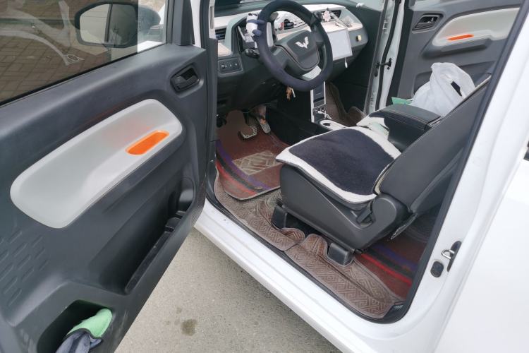 Used Wuling Hongguang MINIEV 2022 Easy Version Lithium Iron Phosphate
