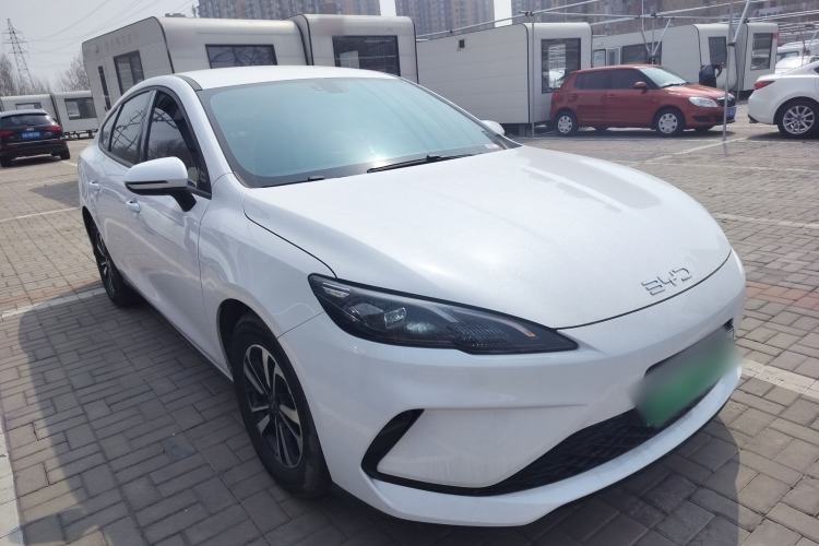 Used BYD Seal 05 DM-i 2025 DM-i Smart Drive 55KM Luxury Model Front Right 45 Deg