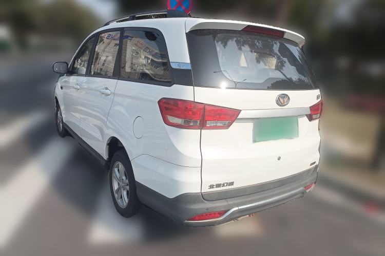 Used HYOSOW H3 2015 1.5L manual Comfort trim level
