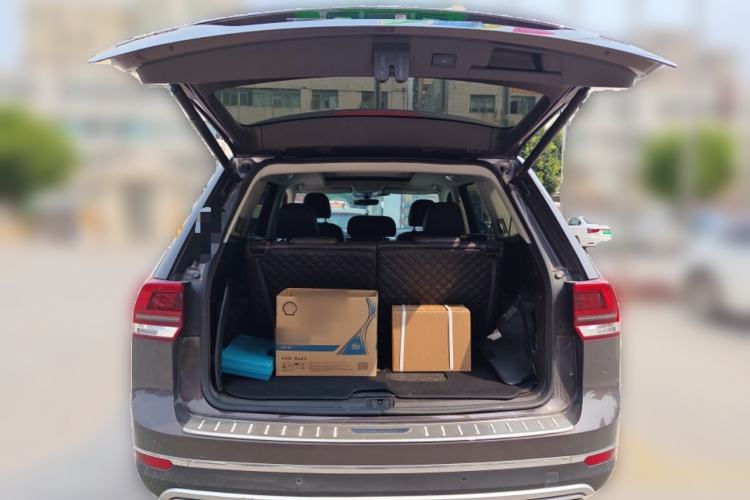 Used Volkswagen Teramont 2017 530 V6 Four-Wheel Drive Luxury Edition Trunk