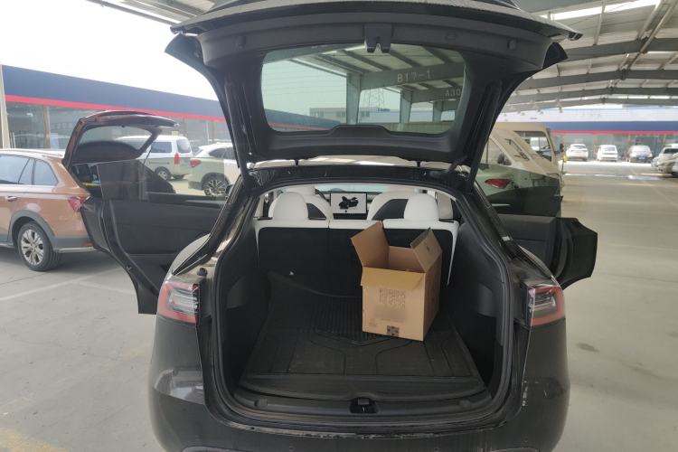 Used Tesla Model Y 2021 Long-Range All-Wheel-Drive Version 3D7