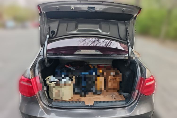 Used Volkswagen Jetta 2015 Value Edition 1.6L Manual Fashionable Style Trunk