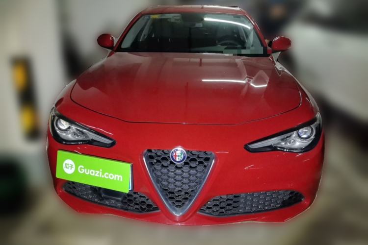 Used Alfa Romeo Giulia 2017 2.0T 200HP Elite Edition Front