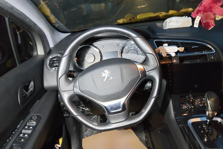 Used Peugeot 3008 2015 2.0L Automatic Trend Edition