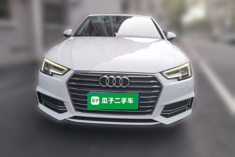 Used Audi A4L 2019 40 TFSI Ambition China VI
