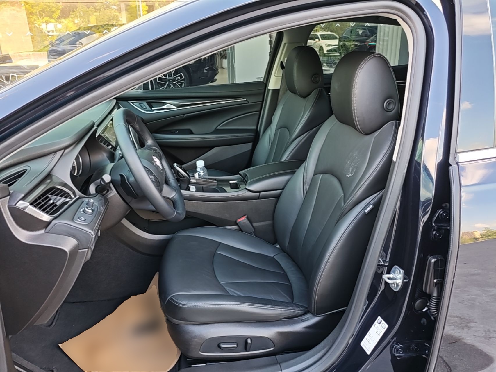 Vordere Reihe im Auto