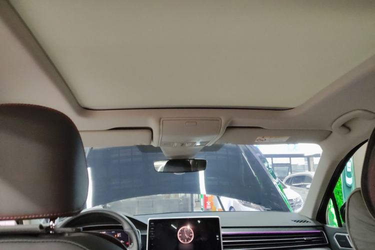 Used Volkswagen Tiguan L 2023 330TSI Automatic Two-Wheel Drive R-Line Flagship Edition