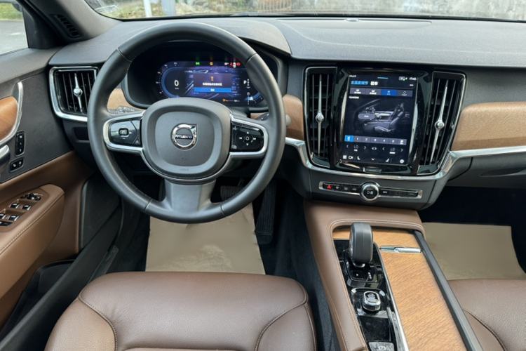 Used Volvo S90 2024 B5 Zhiyi Luxury Edition Interior 7