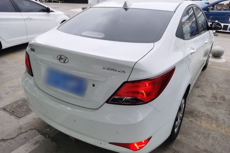 Used Hyundai Verna (older generation) 2014 1.4L Manual Smart GLS Trim