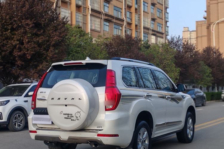 Used Haval H9 2017 2.0T Gasoline 4x4 Luxury 7-Seater