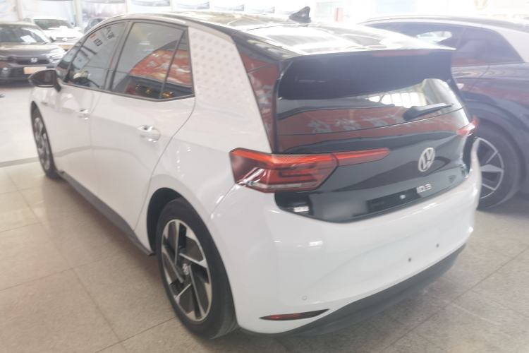 Used Volkswagen ID.3 2023 Pure Smart Edition
