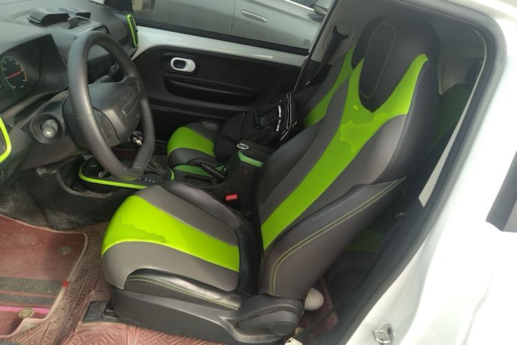 Used Roewe Clever 2021 302 km New Four-Seater Super-Efficient Version