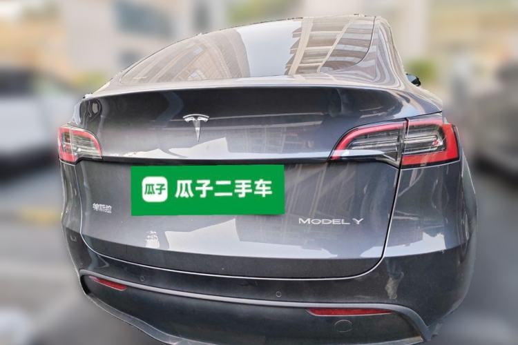 Used Tesla Model Y 2022 Long-Range All-Wheel-Drive Version
