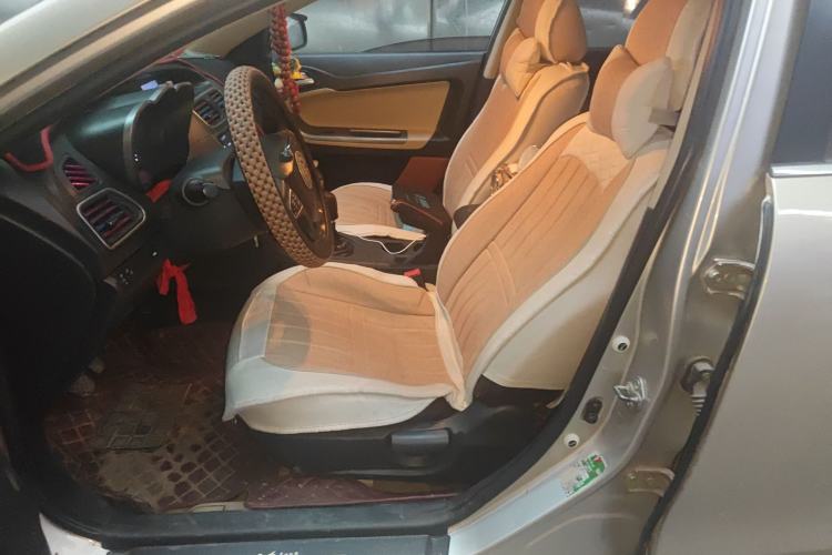 Used Haima Fumei 2014 M5 1.6L Manual Elite Model Left Front Seat