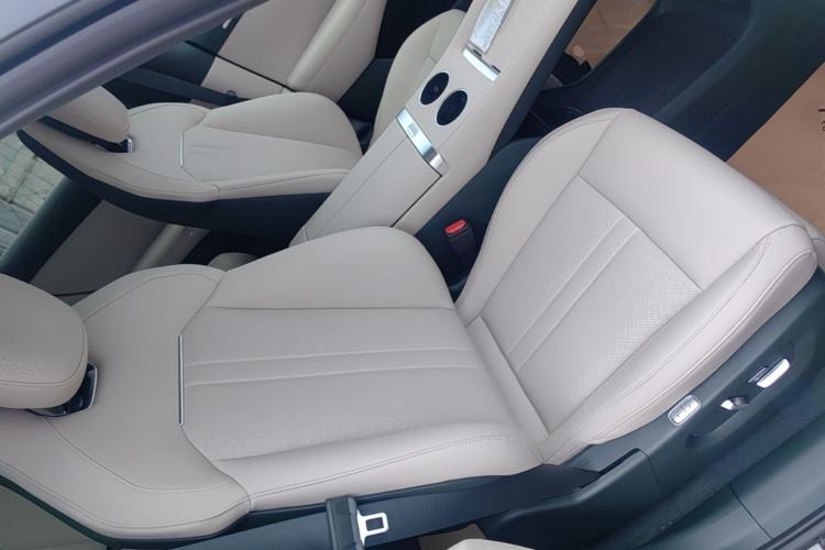 Used Xiaomi Auto YU7 2025 Ultra-Long Range Rear-Wheel Drive Version

