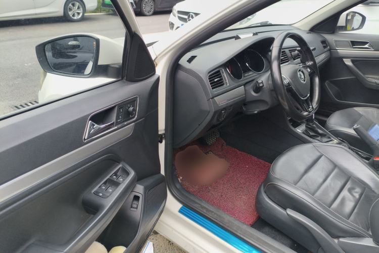 Used Volkswagen Lavida 2017 1.6L Automatic Comfort Edition