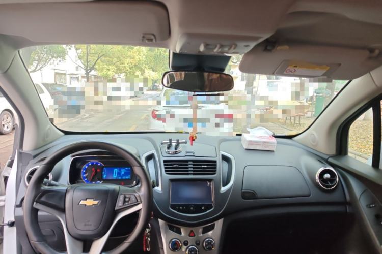 Used Chevrolet Trax 2016 1.4T Automatic Two-Wheel Drive Luxury Version Interior 2