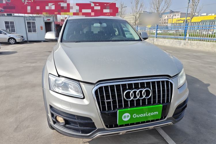 Used Audi Q5 2018 Collector's Edition 40 TFSI Technology Model
