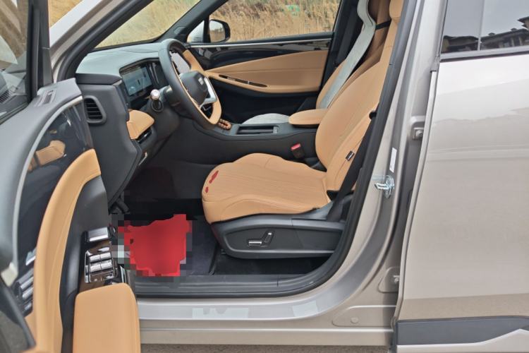 Used Geely Galaxy L7 2024 1.5T 115 km PLUS Dragon Edition Left Front Seat