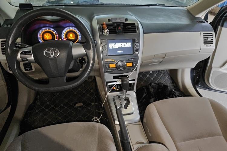Used Toyota Corolla 2012 Luxurious Edition 1.8L CVT GL-i