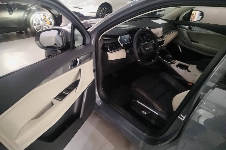 Used Lynk & Co 06 EM-P 2020 PHEV Plus
