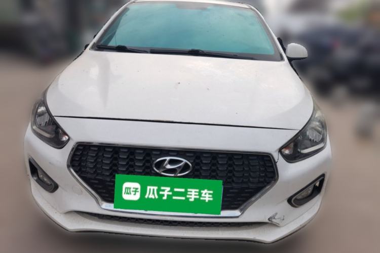 Used Hyundai Verna (older generation) 2017 1.4L Manual Colorful Skyroof Version China V Standard Front