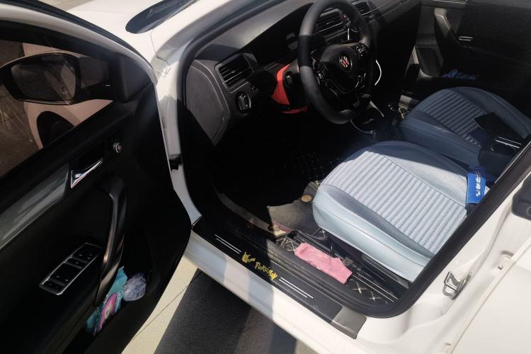 Used Volkswagen Santana 2017 Haval H9 1.6L Manual Fashion Edition Driver Seat