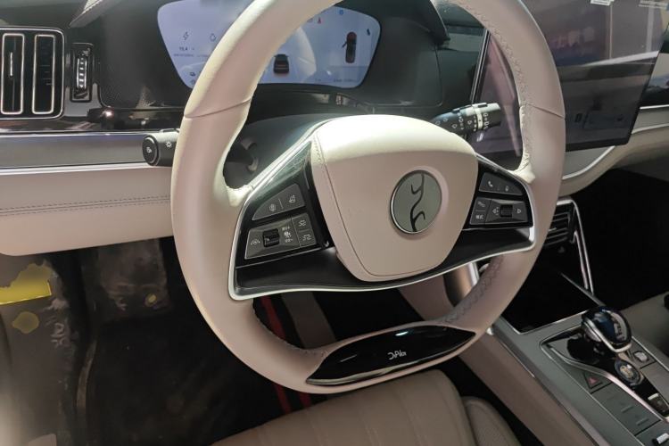 Used BYD Tang New Energy 2025 DM-i 115KM Cloud Ride Flagship Model Steering Wheel