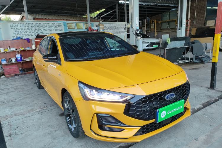 Used Ford Focus 2022 Sedan EcoBoost 180 Automatic ST Line