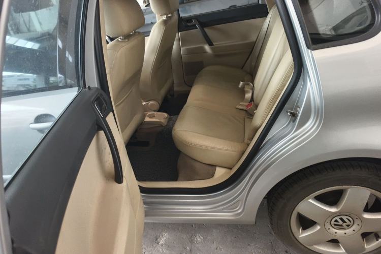 Used Volkswagen Polo 2009 Jingqing 1.6L Automatic Fashion Edition Left Rear Seat
