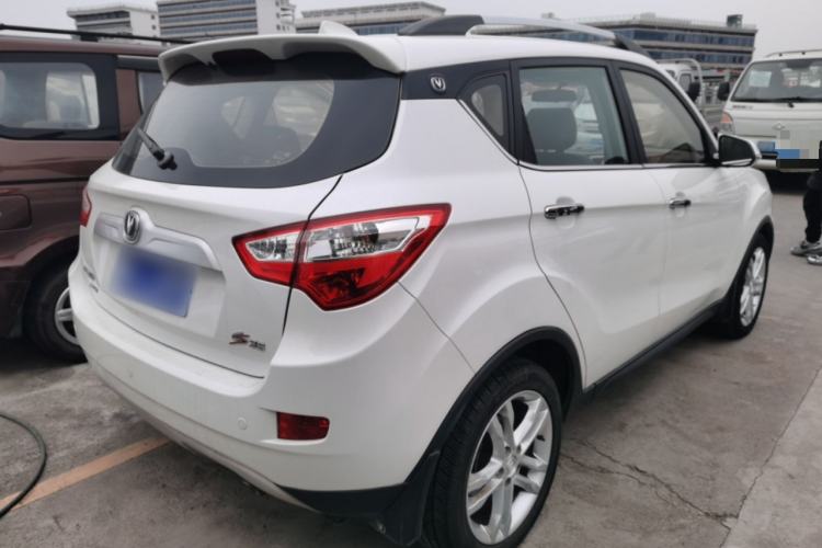 Used CHANGAN CS35 2015 1.6L Automatic Luxury Model China IV Standard Exterior 5